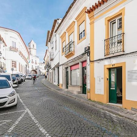 Home Near Evora'S Main Square With Private Terrace Exterior photo