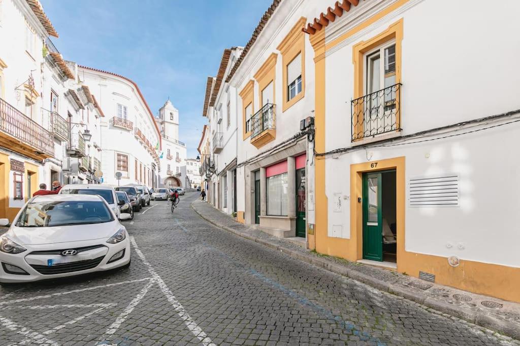 Home Near Evora'S Main Square With Private Terrace Exterior photo